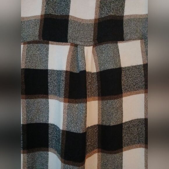 Altar'd State Soft Black White Fall Checkered Flannel Button-Down Shirt XS - Picture 11 of 12